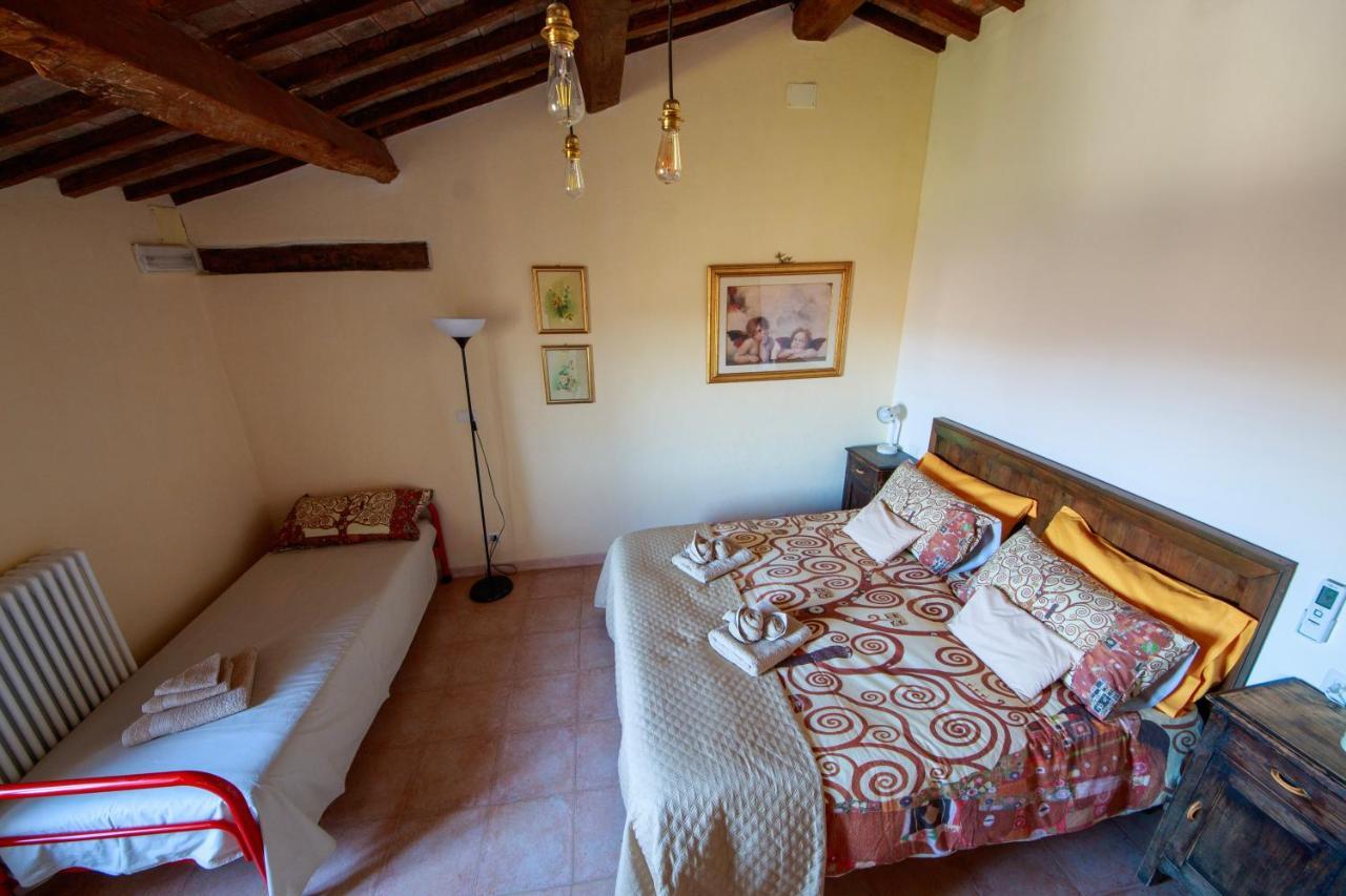 Agriturismo Poggio Monte 萨杜勒尼亚 外观 照片
